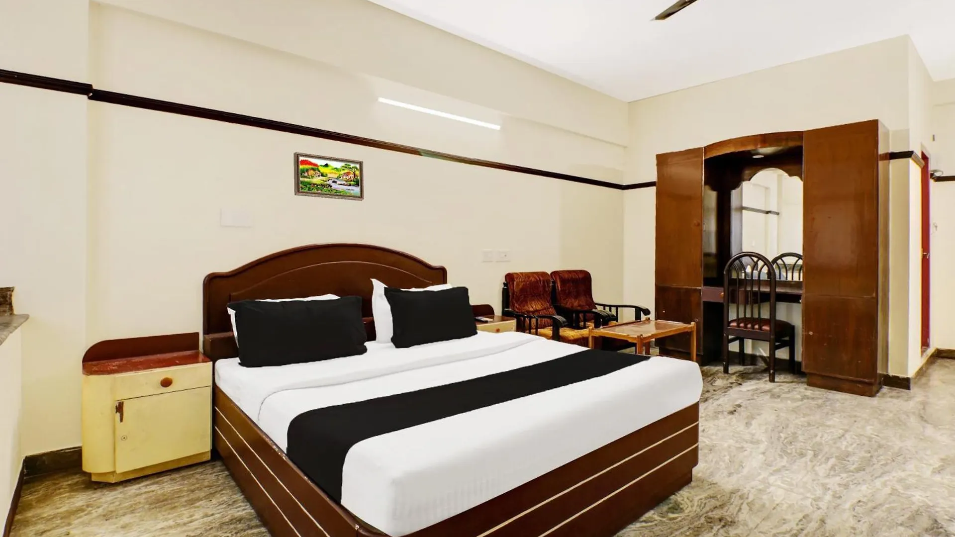 Hotel O East Nada Guruvāyūr Ινδία
