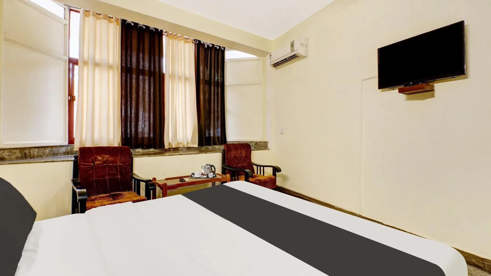 Hotel O East Nada Guruvāyūr 4*,