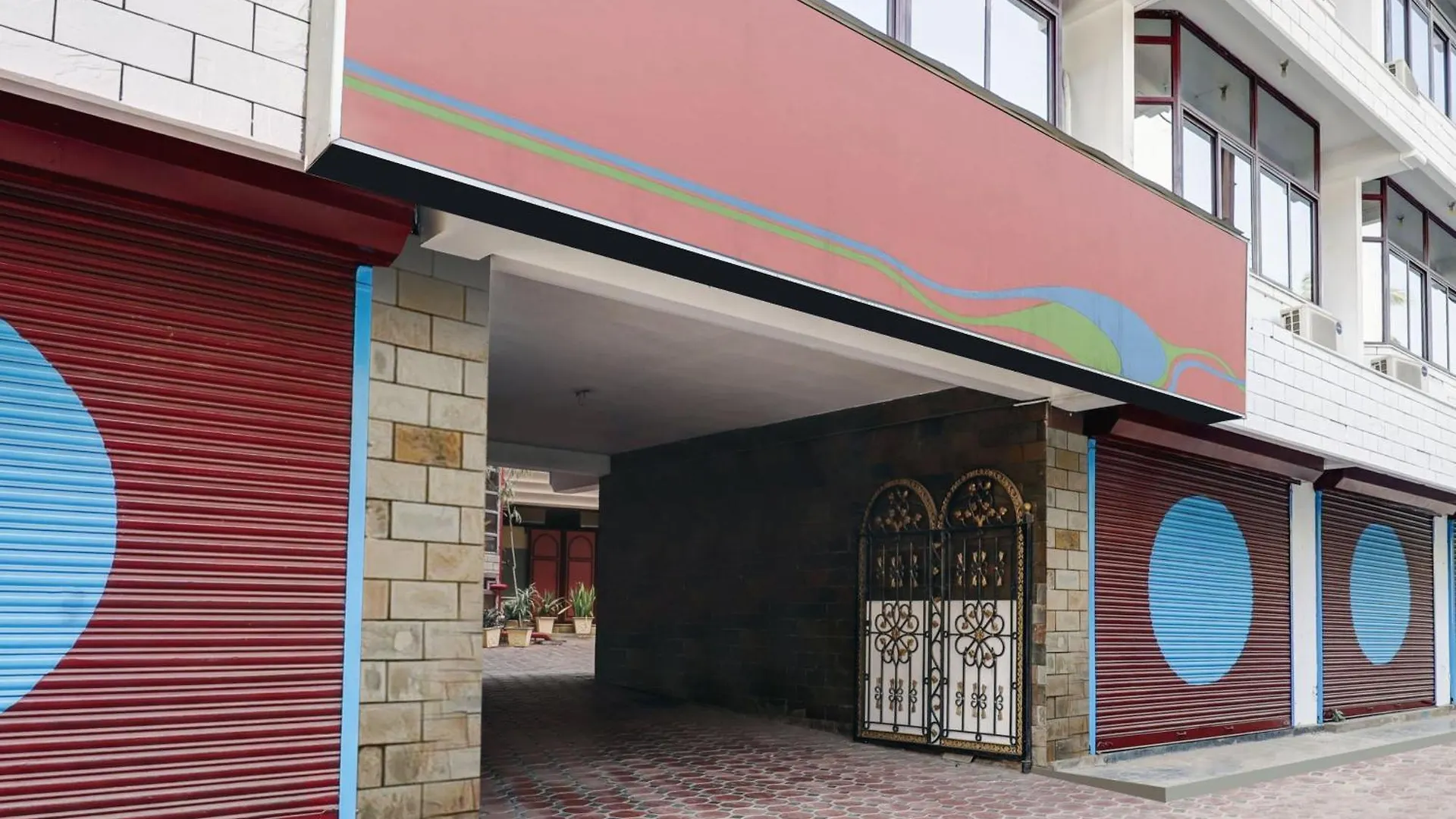 ****  Hotel O East Nada Guruvāyūr Ινδία